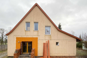  Die Gartenseite des Hauses vor … 