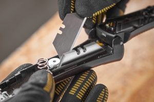  Das Universalmesser&nbsp;(„FMHT 10505-0“, „FMHT10504-0“) mit einziehbarer Klinge von Stanley eignet sich zum Schneiden von verschiedenen Materialien  