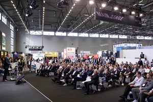  Volles Forum: Nicht nur die Fachvorträge sondern auch die Verleihung des Deutschen Baupreises lockte das Publikum an 