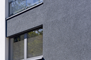  Klarheit und Eleganz vermittelt Siliciumcarbid. Es erzeugt insbesondere auf dunklen, satten Oberflä-chen feine, diamantartige Glitzereffekte 