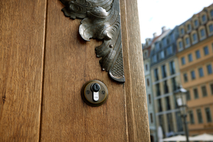  Zusätzliche Staub- und Regenschutzkappen bieten einen hohen Schutz der elektronischen Zylinder gegen Witterungseinflüsse  