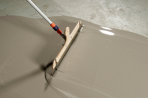  Die Bodenspachtelmasse „K 15“ eignet sich für viele Untergründe 