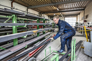  Haix setzt für seine „Flextreme“-Kollek-tion auf angepasste Schnitte, integrierte Stretcheinsätze und abriebfeste Materialien, die der Workwear Flexibilität und Robustheit verleihen 