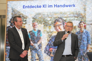  Sehen KI als wichtiges Werkzeug: Oliver Steinke von der Landes-Gewerbeförderungsstelle des nordrhein-westfälischen Handwerks (links) und Oliver Krämer vom Landesverband der Kreishandwerkerschaften NRW 