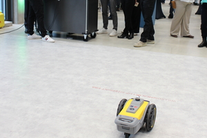  Der Markierroboter „HP SitePrint“ zeichnet Baustellen ein  