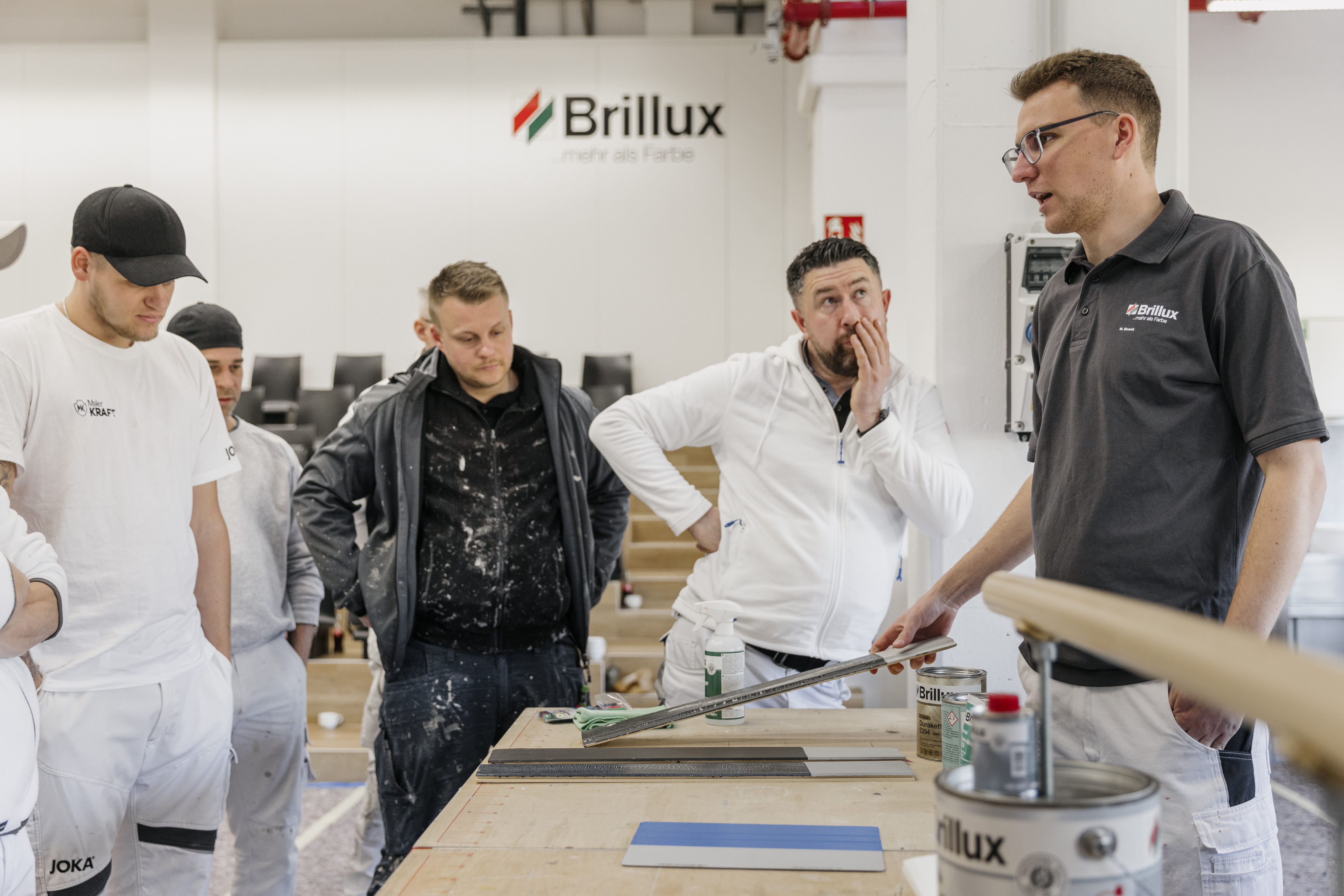 Praxisnah zur Führungskraft: Im Vorarbeiterprogramm der Brillux Akademie werden Gesellinnen und Gesellen gezielt auf die Übernahme von mehr Verantwortung vorbereitet