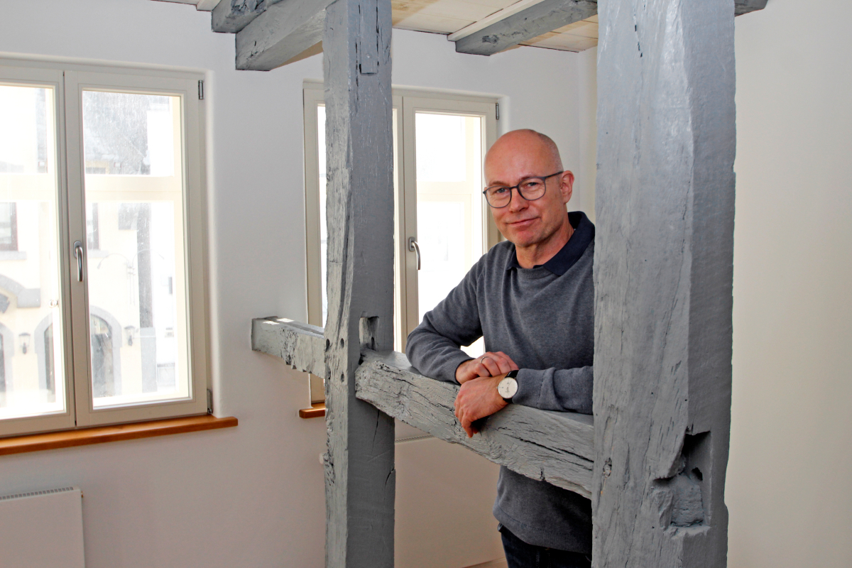 Thomas Wieckhorst, Chefredakteur der bauhandwerk, im ?Hanse Hof? in Lemgo (ab Seite 25)