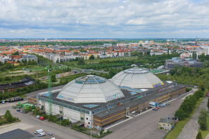  Der bedeutende Kuppelbau setzte 1929 mit seiner innovativen Schalenbauweise Maßstäbe im Ingenieurbau. Noch heute markiert er die formal größte frei-spannende Stahlkonstruktion der Welt 