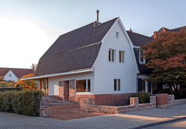 Das ehemalige Offiziershaus in M?nster mit dem Anbau aus den 1970er-Jahren