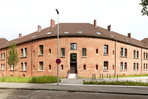  Das als Defensivkaserne erbaute, ehemalige Kriegsspital in Neu-Ulm, nach Abschluss der Sanierungs- und Umbauarbeiten 