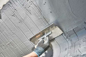  Die Reaktivabdichtung „weber.tec Superflex D 24“ trocknet innerhalb von 24 Stunden 