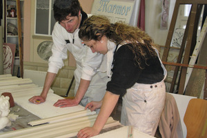  Seminararbeit in der Malerwerkstatt der Propstei JohannesbergFoto: Propstei Johannesberg 