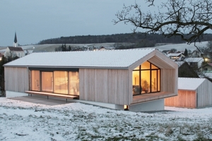  Der dritte Preis ging an Arc Architekten Partnerschaft aus Bad Birnbach für ein energieoptimiertes Einfamilienwohnhaus mit moderner Architektur 