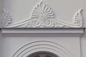  Der fertig modellierte Fassadenschmuck wurde mit weißer Silikatfarbe gestrichen Fotos (3): Sebastian Rost 