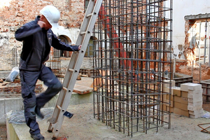  Das S40 hält Stürze aus 1,8 m auf Beton aus 