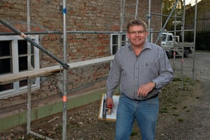  Lukrative Aufträge statt täglicher Preiskampf: Stuckateurmeister Herbert Schiessl, Inhaber von Singoldbau in Waal, hat seit dem Einstieg bei Einer.Alles.Sauber. wieder mehr Freude an der Arbeit als Unternehmer 