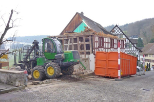  Der Großteil des zweigeschossigen Fachwerkhauses wurde abgerissen 