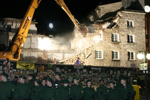  Auch hier ein Abriss unter Bewachtung durch Bundesgrenzschutz und Polizei 