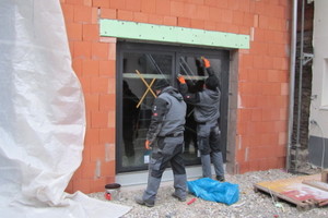  Einbau der Fenster in der Schäune 