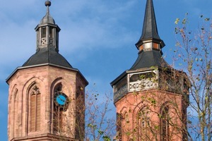  Die aufwändig sanierten Türme der St. Johanniskirche  in Göttingen  