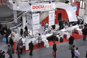  Auf dem Stand der Docugroup im Eingang West werden mit dem Bauverlag auch die Zeitschriften bauhandwerk und dach+holzbau auf der Messe vertreten sein 