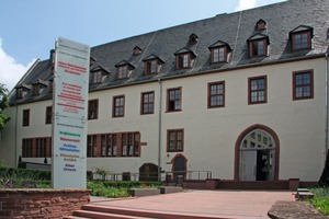  Portal zum sanierten Kloster in der Frankfurter Altstadt, Münzgasse 