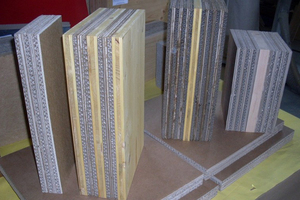  Fairwell ist ein aus ökologischen Dämmstoffen aufgebautes Verbundelement für die Dämmung von Wänden, Decken, Dächern und BödenFoto: Betz Holzbau 