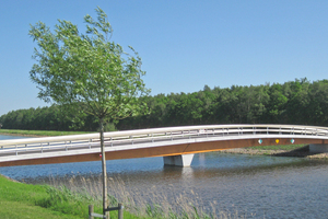  Im holländischen Winschoten steht die 2012 gebaute „Brücke J Blauwestadt“ mit einer Spannweite von 40 m
Fotos: Ingenieurbüro Miebach 