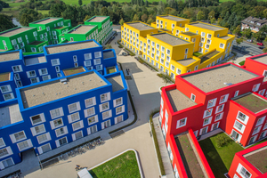  Trotz der immerhin 535 Bewohner auf einer Gesamtwohnfläche von 18000 m2 entstand im studentischen Wohnquartier in Münster ein eigener fließender asymmetrischer Stadtraum Foto: Unika / Sven-Erik Tornow 