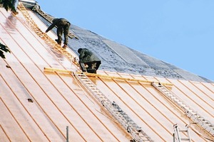  Montage der Kupferscharen für die Metalldacheindeckung 