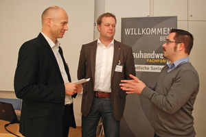  Von links: Moderator Thomas Wieckhorst mit den Referenten Daniel Neve (Heinrich Hahne GmbH &amp; Co. KG) und Kai Burcek (Knauf Perlite) 