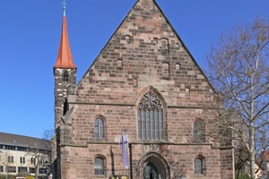  Die Sankt Jakobskirche wurde in Nürnberg vor etwa 950 Jahren mit Quadern aus Nürnberger Burgsandstein erbaut Foto: Andreas Praefcke 