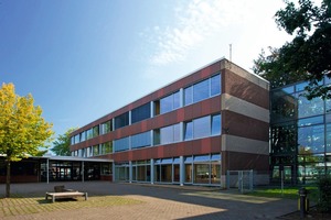  Dank neuer Fenster und Türen spart die Stadt Vreden bei der Walbert-Schule nach der Sanierung pro Jahr etwa 17400 Liter Heizöl 