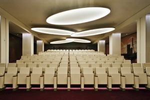  Das Auditorium ist eines der architektonischen Glanzlichter innerhalb der Citadeles Moduli in Riga 