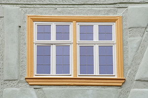  Detail: Die Fenster erhielten eine Isolierverglasung mit aufgewalzten Bleisprossen Fotos: Robert Mehl 