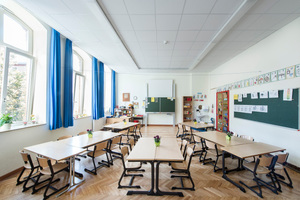  Helle und freundliche Klassenzimmer sind in dem energetisch sanierten, denkmalgeschützten Gebäude der Duisburger Schule entstanden 