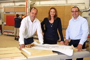 Peter, Katrin und Ralf Hoppen freuen sich in der Werkstatt ihres Innenausbaubetriebs in Mönchengladbach über den Deutschen Kultur-förderpreis&nbsp;2009 