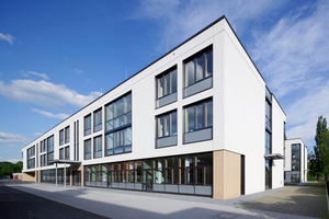  Der kompakte Neubau der Joachim-Schumann-Schule in Babenhausen nach Plänen des Darmstädter Architekten Thomas Eßmann 