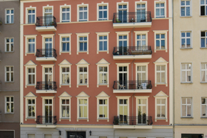  2. Preis Historische Gebäude und Stilfassaden: Gründerzeit-Wohnhaus mit WDVS in Berlin 