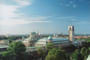  Das Deutsche Museum in München lockt jährlich 1,4 Millionen Besucher in seine Ausstellungen. Es wurde 1925 erbaut und erstmals von 2009 bis 2010 saniert. Entsprechend groß waren die Schäden, die beseitigt werden musstenFoto: Deutsches Museum 