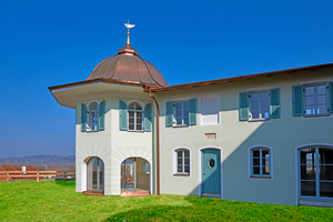  Der sanierte Pavillon mit Kupferdach und traditioneller Wetterfahne Foto/Montage: Knauf AquapanelEkkehart Reinsch  