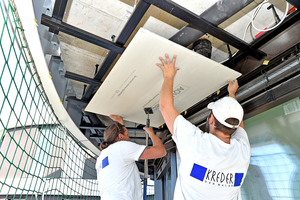  Montage der zementgebundenen Bauplatten auf der vorbereiteten Unterkonstruktion Fotos: Knauf Aquapanel / Ekkehart Reinsch 