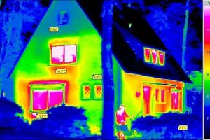  Thermografieaufnahme eines Einfamilienhauses 