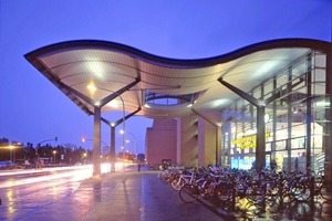  Der Eingang der Bahnhofspassagen in Potsdam bei Nacht. Der Boden in den Gängen wurde in diesem Jahr erneuertFotos: Sopro Bauchemie  