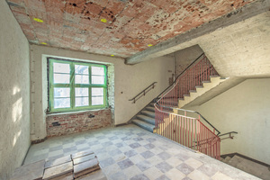  Treppenhaus in der Kaserne während der Umbauarbeiten 