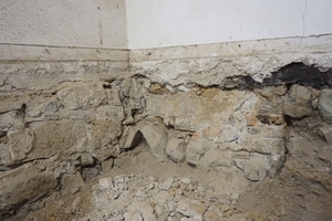  Ungrünstig für die Archäologen und Bauforscher ist der fehlende gewachsene Boden 