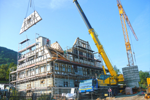  Das fertige Haus wird dann wieder abgebaut, verpackt und am Bestiimungsort aufgestellt Fotos: JaKo 