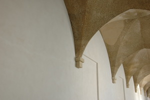  Neue Gewölbeansätze an der Mittelwand im Südflügel 