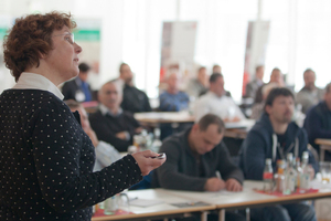  Andrea Grond von der Firma Knauf Perlite spricht über das Thema Innendämmung mit TecTem 