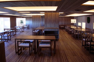  Japanischer Innenausbau aus Holz, mit Kreidezeit-Ölprodukten behandelt<br /> 